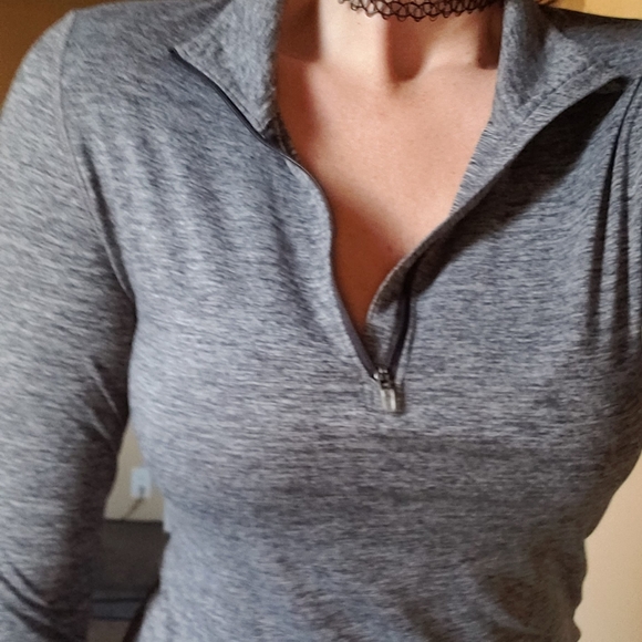 Champion Tops - Champion long sleeve 1/4 zip up